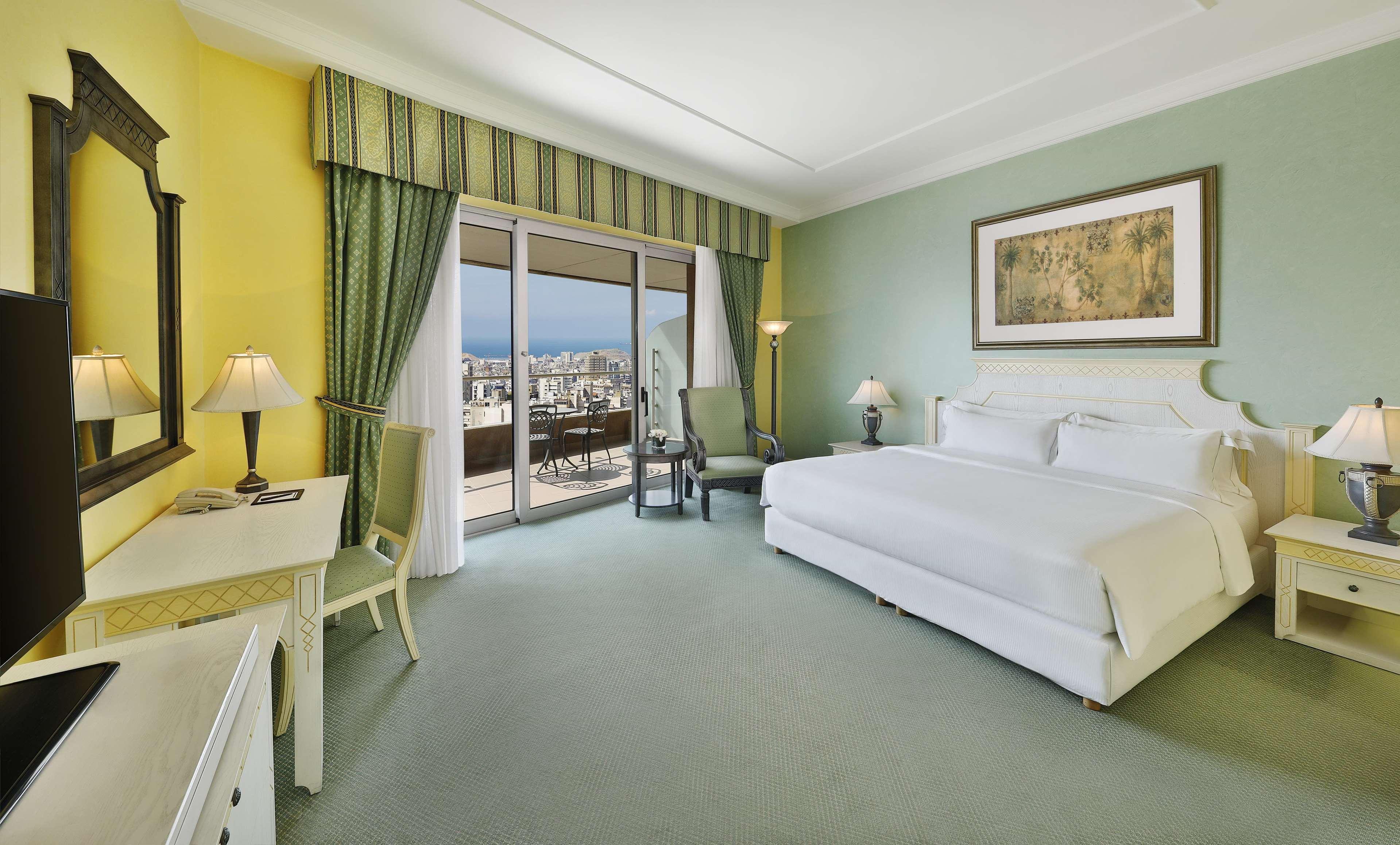 Al Habtoor Grand Beirut Hotel Ngoại thất bức ảnh