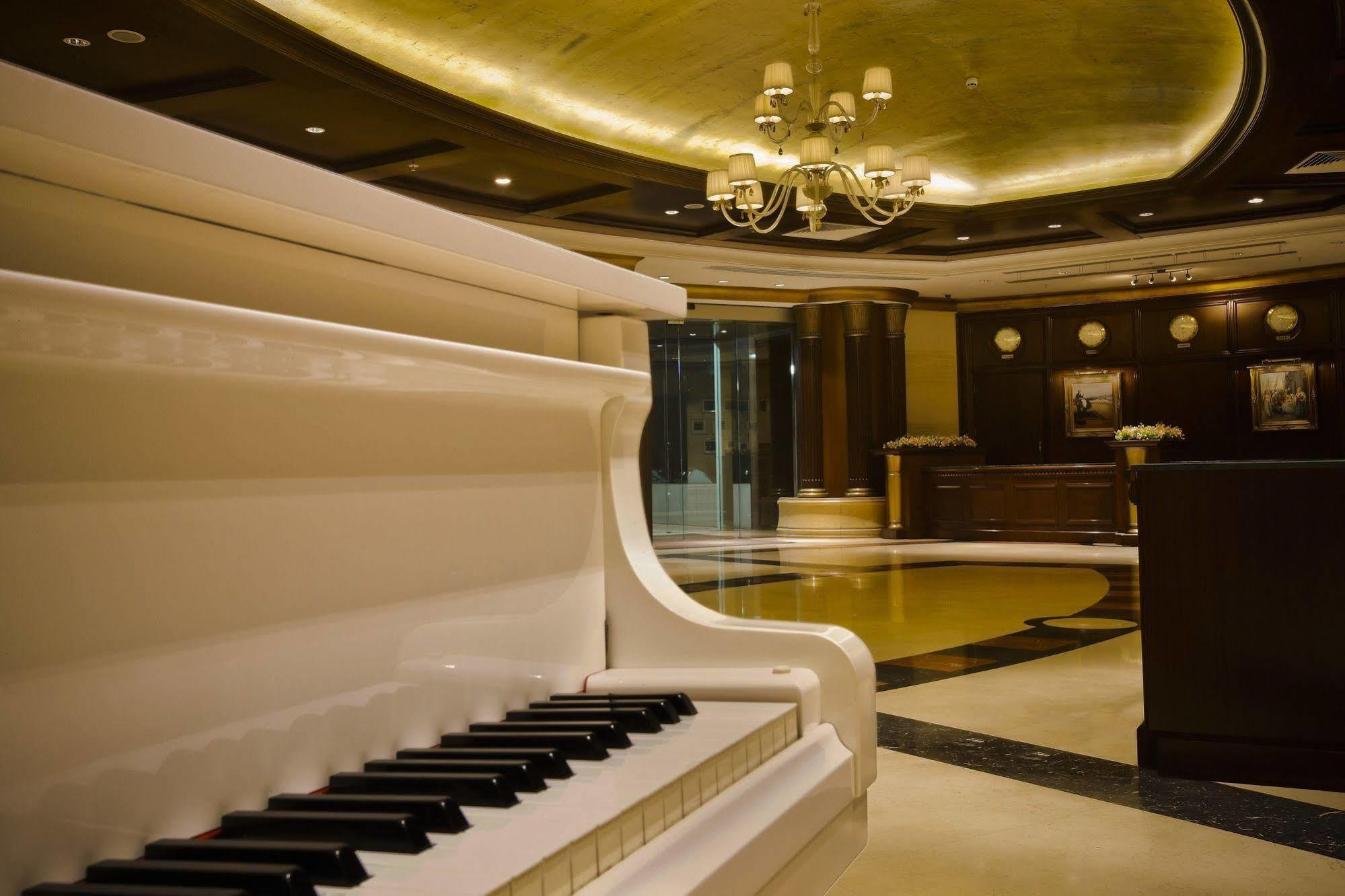Al Habtoor Grand Beirut Hotel Ngoại thất bức ảnh